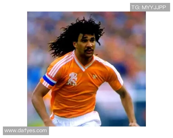 全球足球十大球星排名揭秘 他们的超凡技艺让球迷热血沸腾